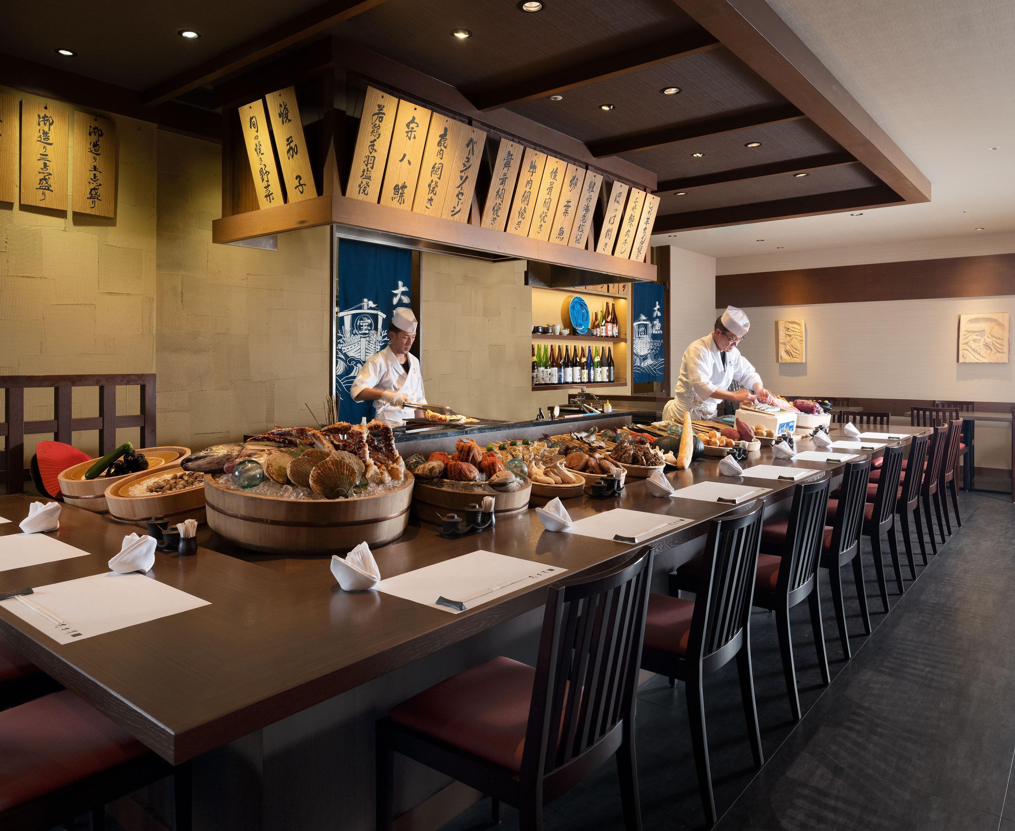 Ana Crowne Plaza Chitose By Ihg Hotel Exterior foto A restaurant in the Marina Bay Sands