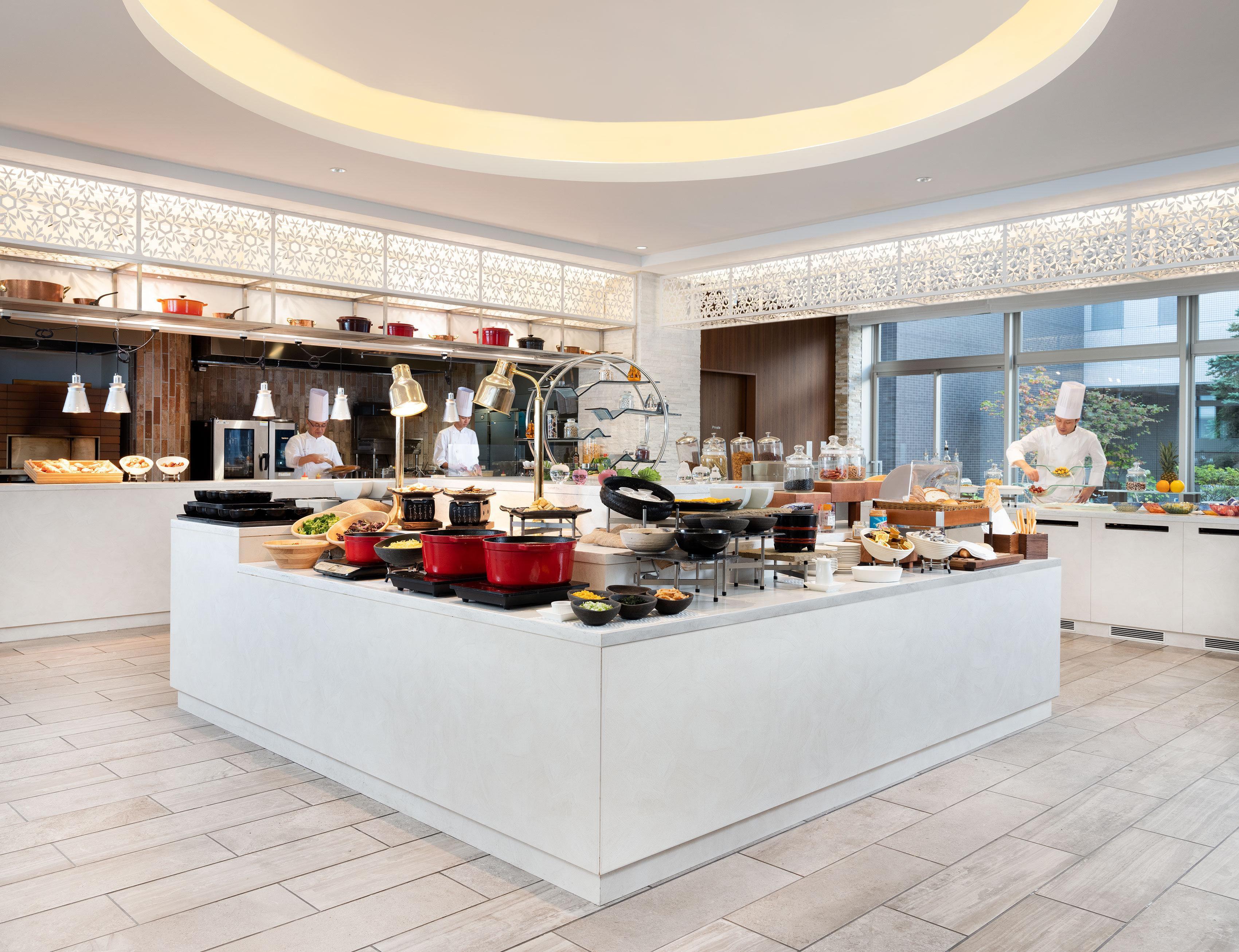Ana Crowne Plaza Chitose By Ihg Hotel Exterior foto The buffet at the hotel