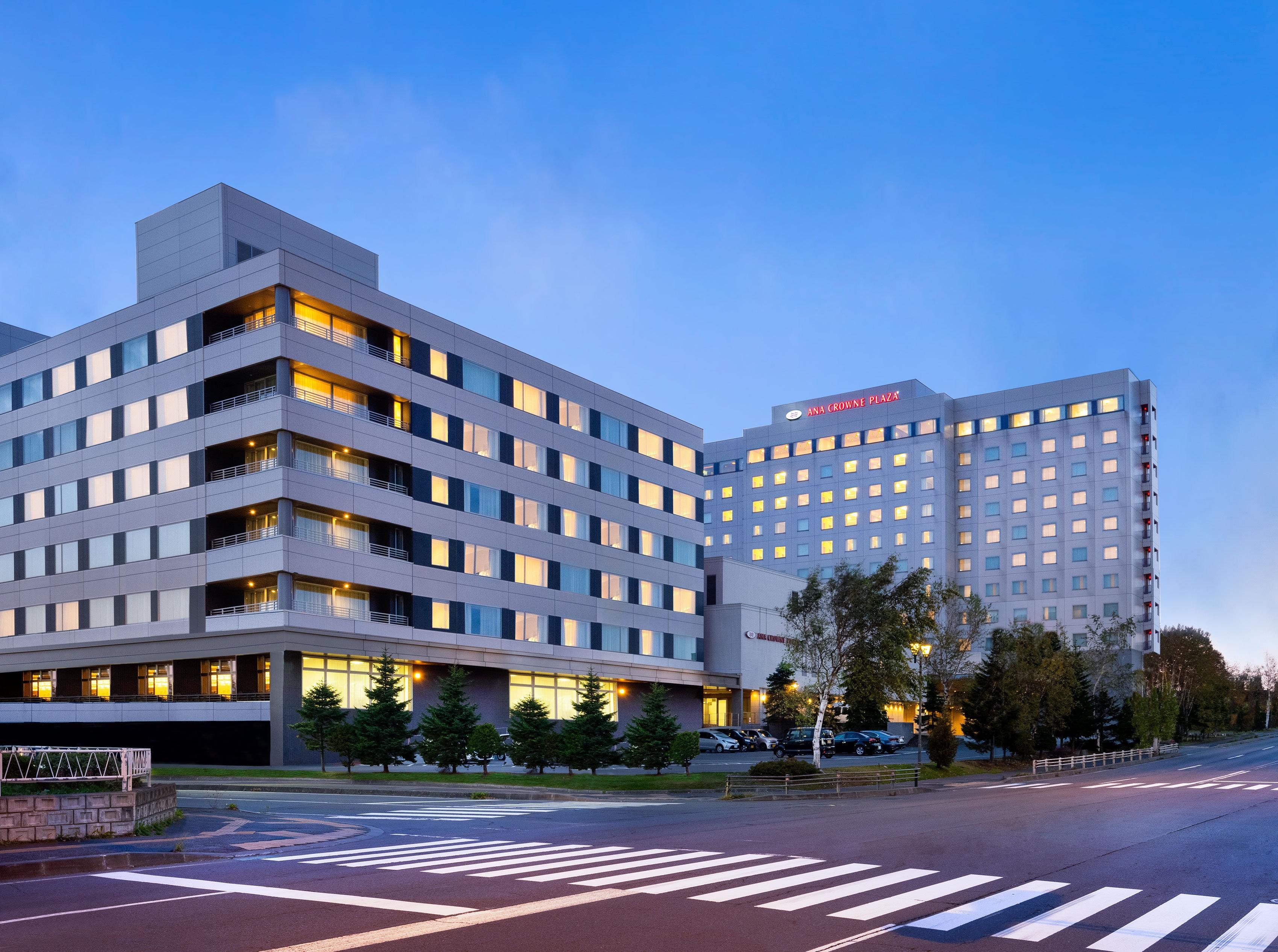 Ana Crowne Plaza Chitose By Ihg Hotel Exterior foto Hilton Tokyo