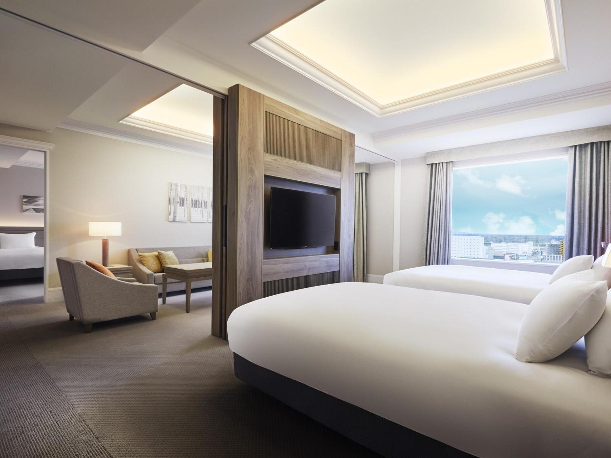 Ana Crowne Plaza Chitose By Ihg Hotel Exterior foto A suite at the hotel