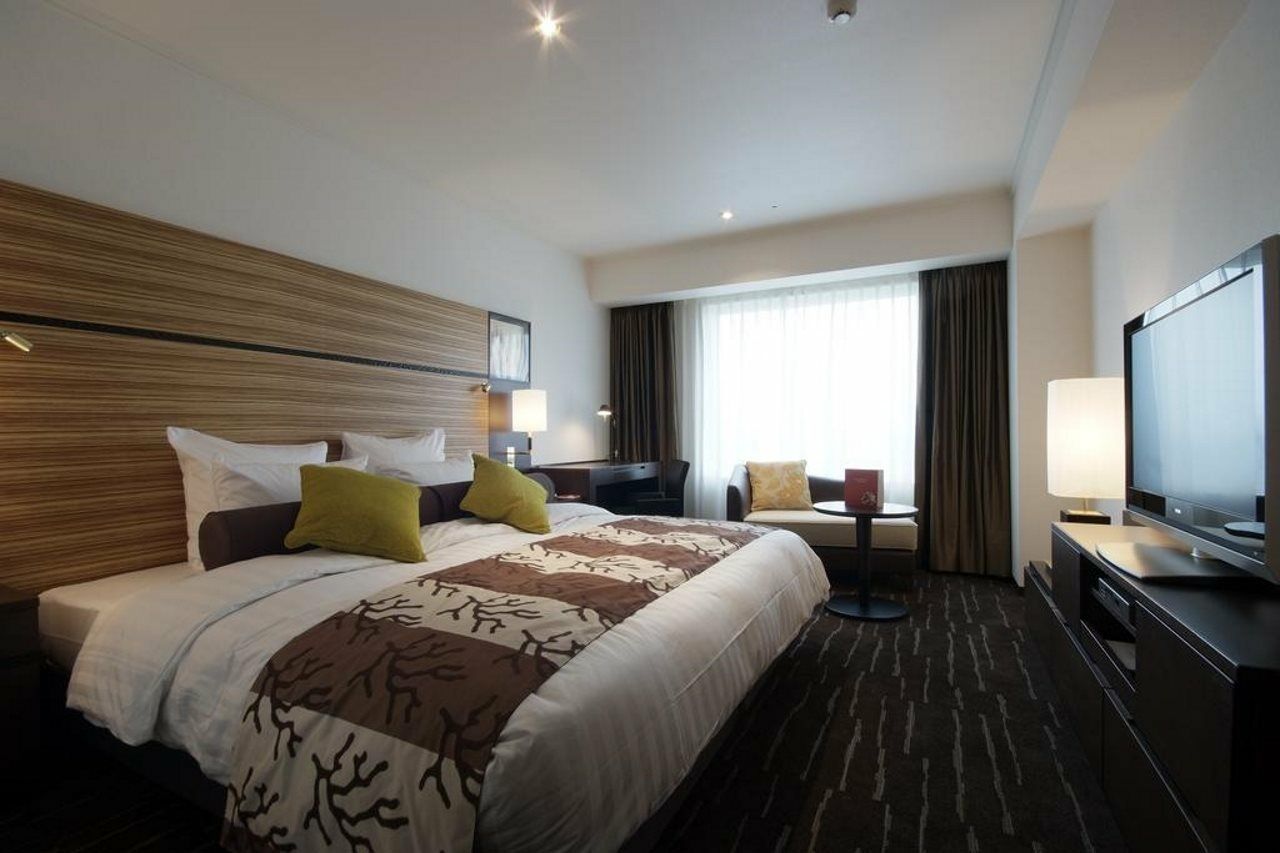 Ana Crowne Plaza Chitose By Ihg Hotel Exterior foto A room at the hotel